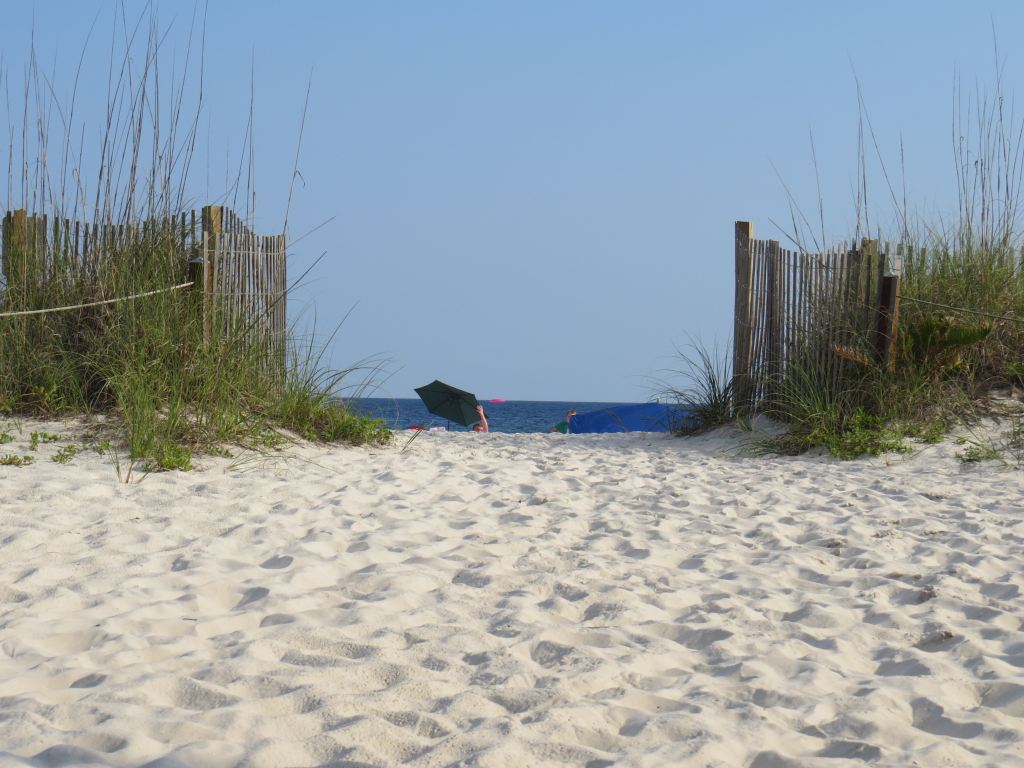 8 Tips for a Successful Beach Vacation with Young Kids