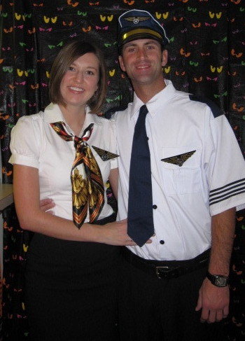 Pilot and flight attendant couple costume idea, Halloween costumes, jessicagoodpaster.com