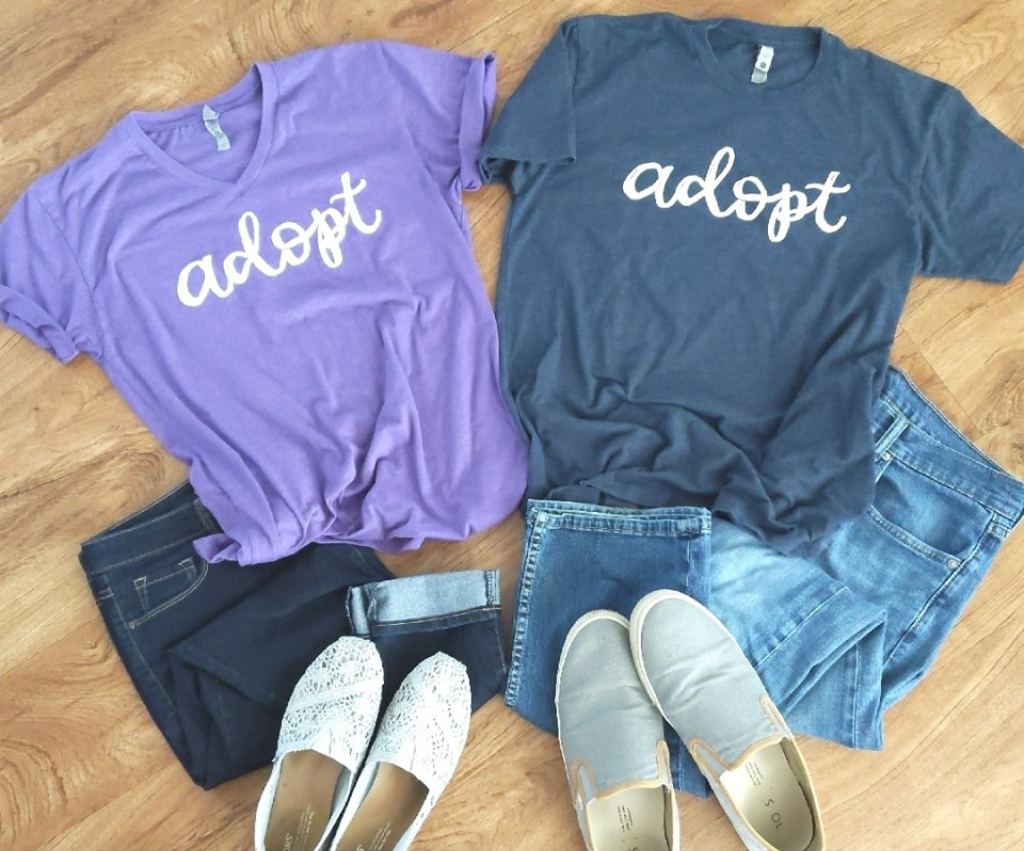 How to Make Money on an Adoption T-Shirt Fundraiser