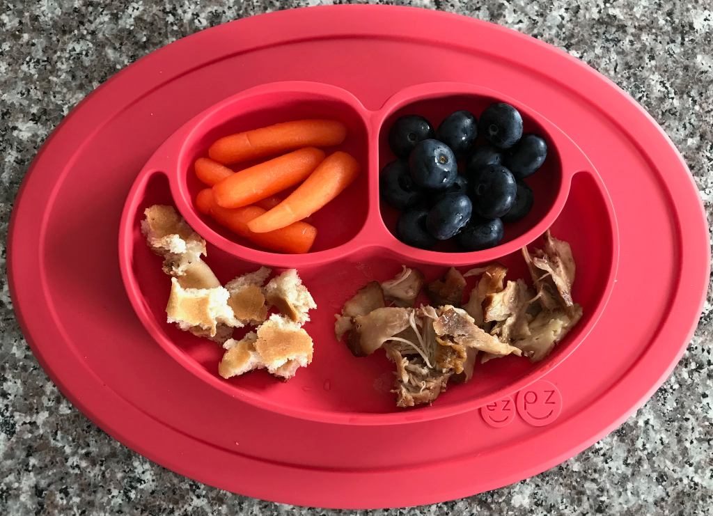 Easy Kid Meal Ideas: Rotisserie Chicken, Roll, Blueberries, Baby Carrots
