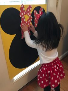 Pin the Bow on Minnie Mouse Party Game