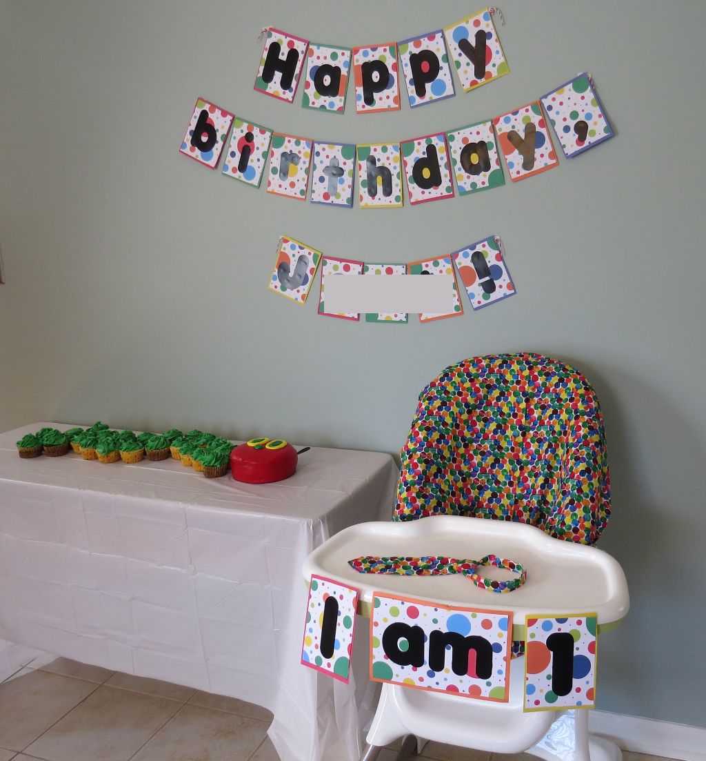 Very Hungry Caterpillar birthday sign, high chair banner